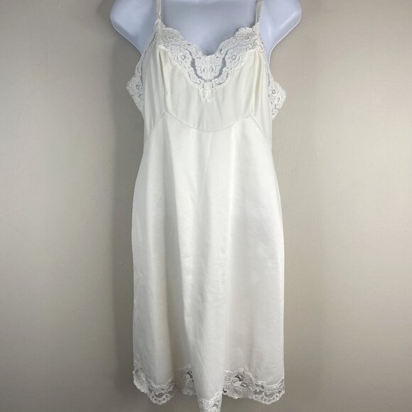 Vintage Vanity Fair Lace Trim Chemise Slip Lingerie 34 Ivory Adjustable Strap - Picture 1 of 8